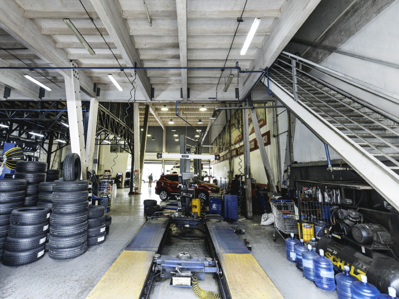 Authievre Motors