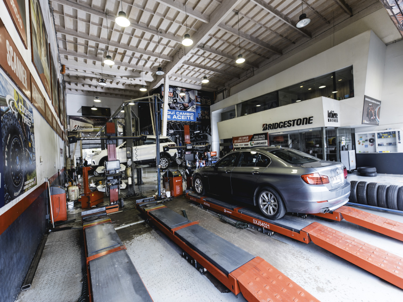 Authievre Motors