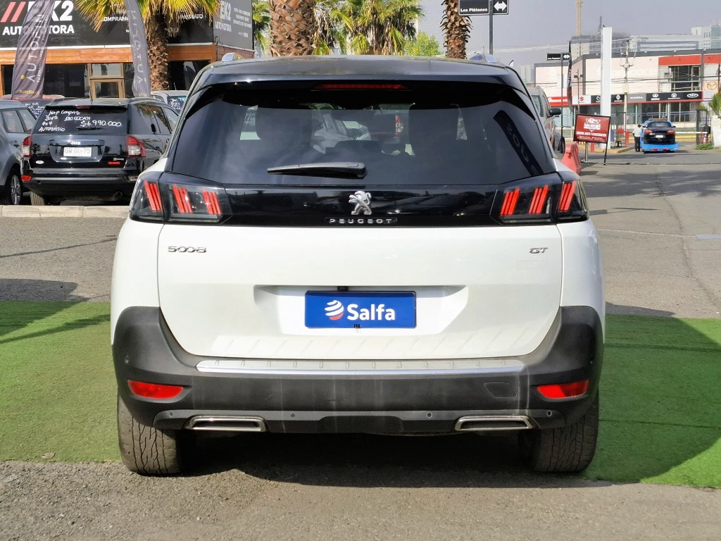 Peugeot 5008