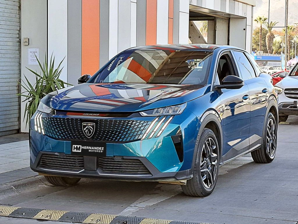 PEUGEOT 3008