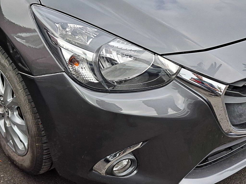 MAZDA 2 SEDAN