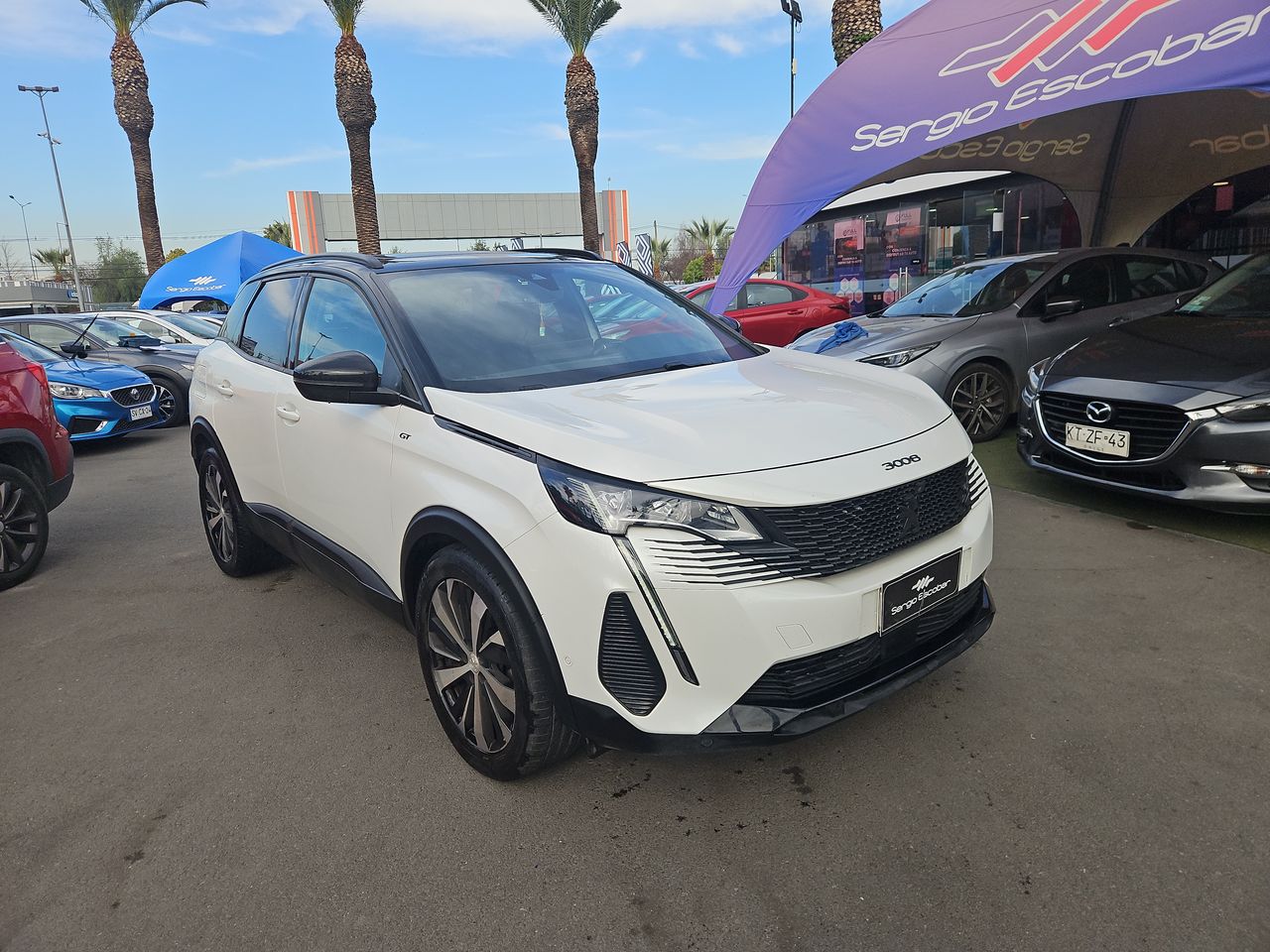 PEUGEOT 3008