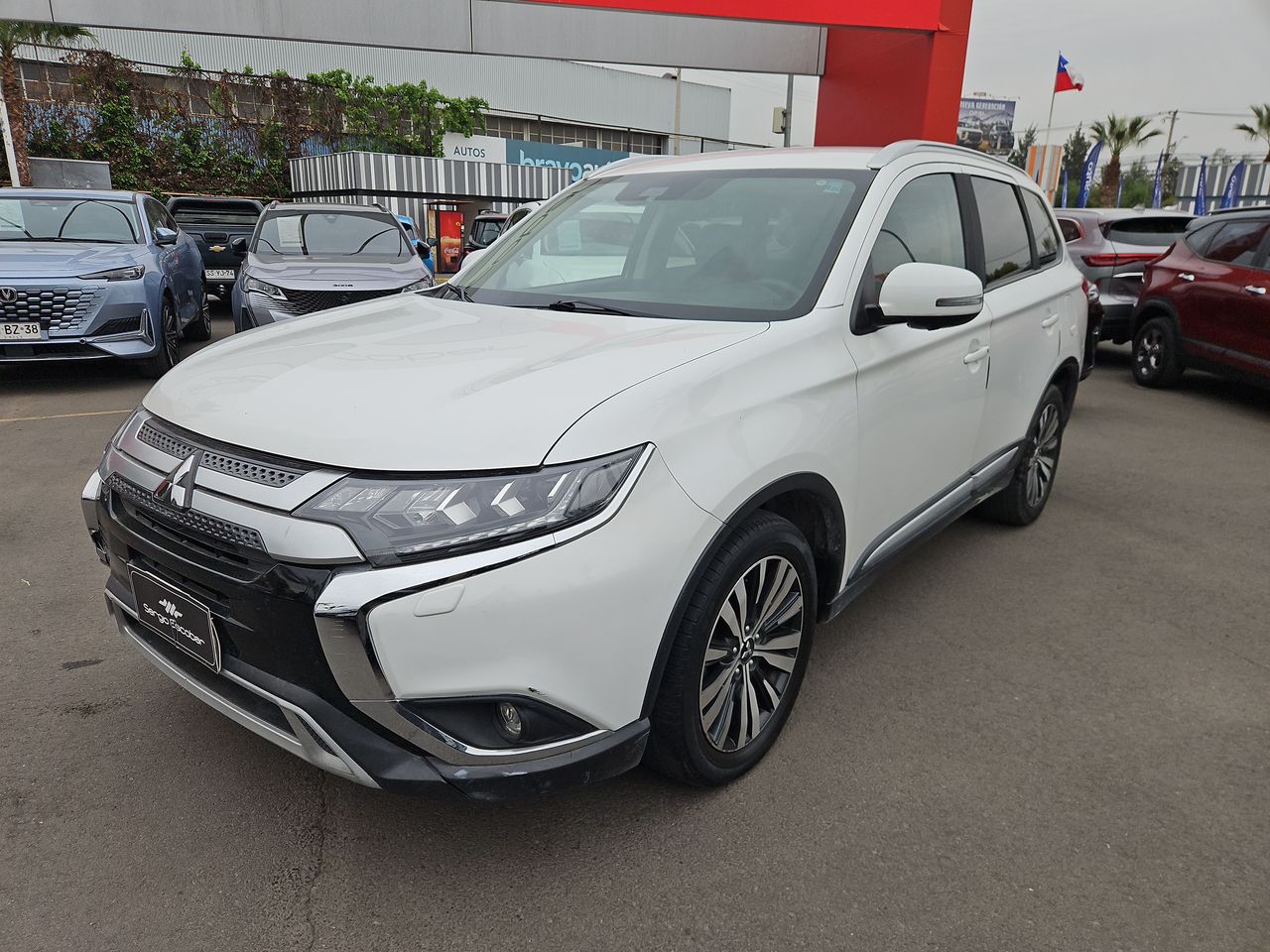 MITSUBISHI OUTLANDER