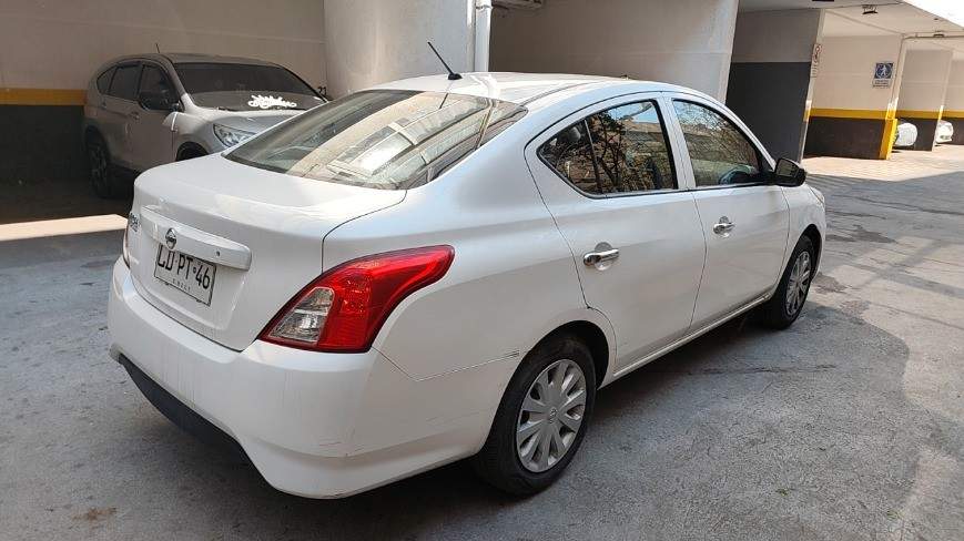 Nissan Versa