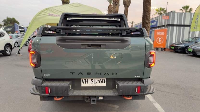 Kia Tasman