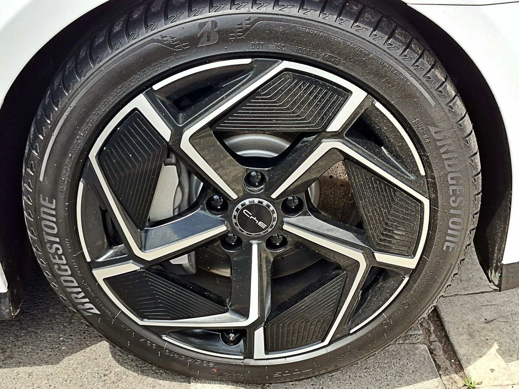 BYD SEAL