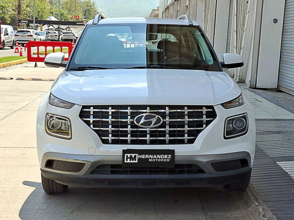 HYUNDAI VENUE