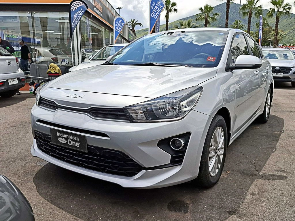 KIA RIO 4