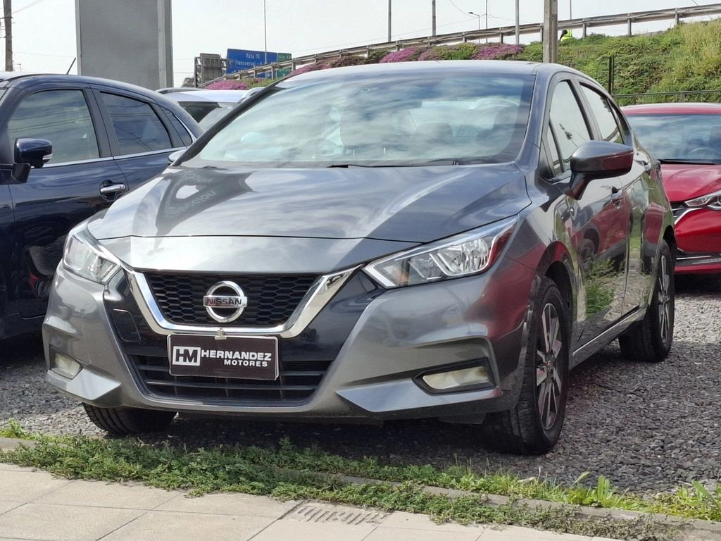 NISSAN VERSA