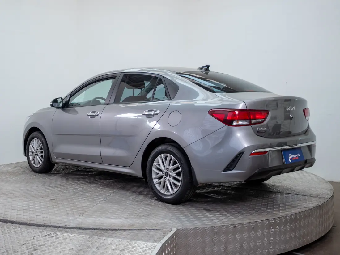 Kia RIO 4