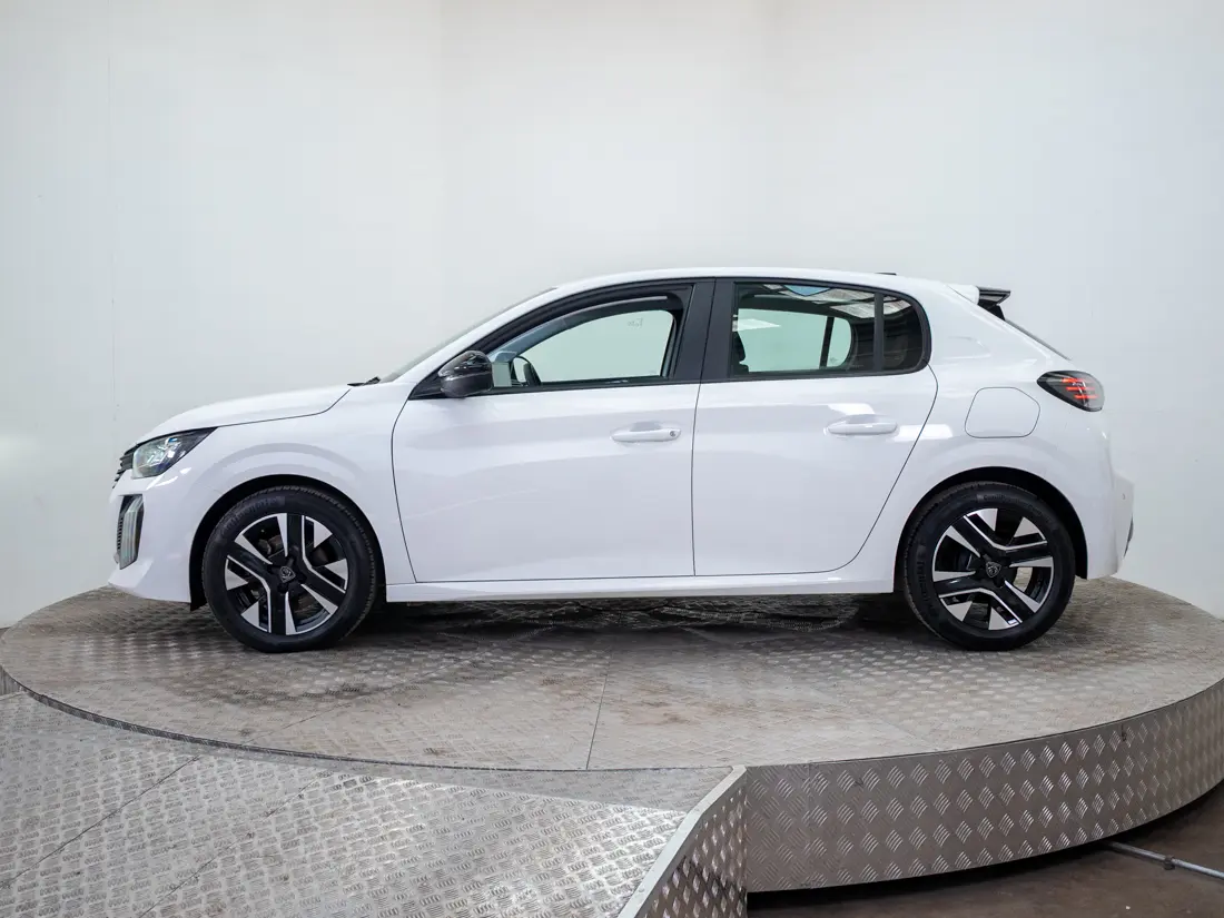 Peugeot NEW 208