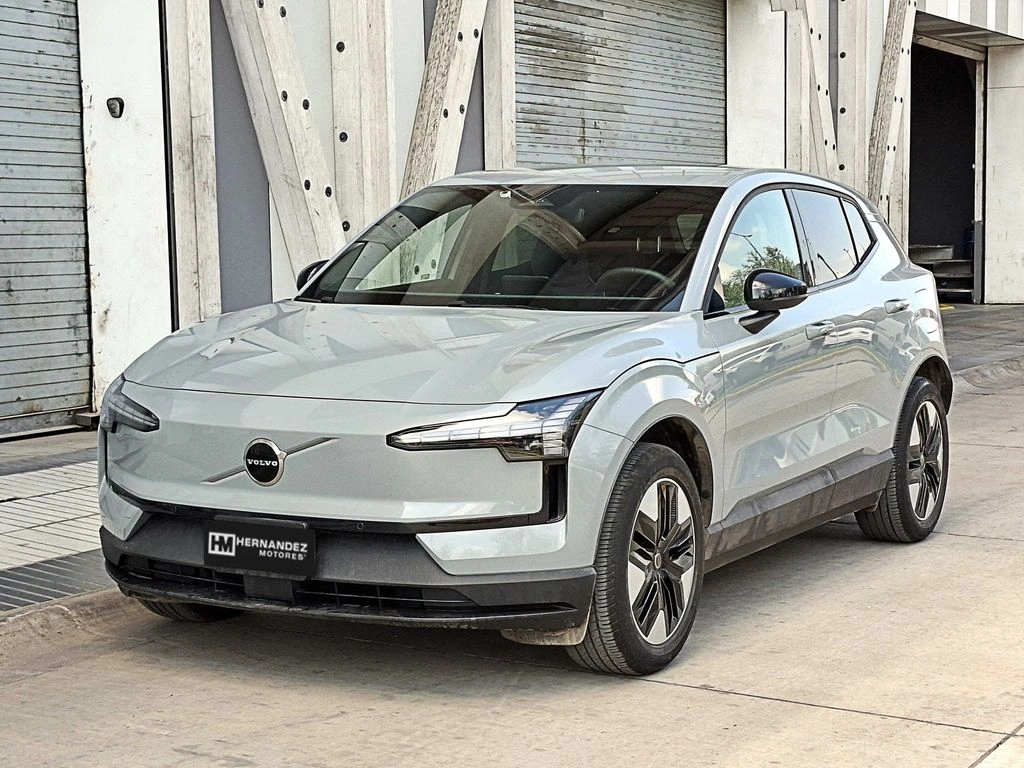 VOLVO EX30