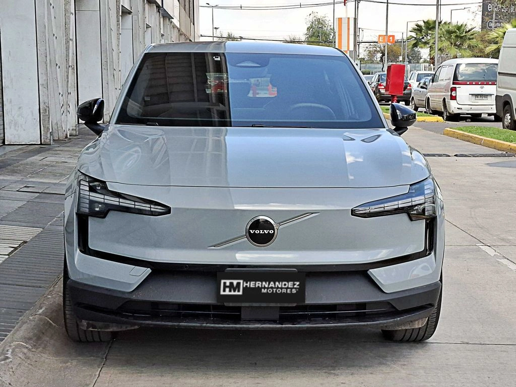 VOLVO EX30