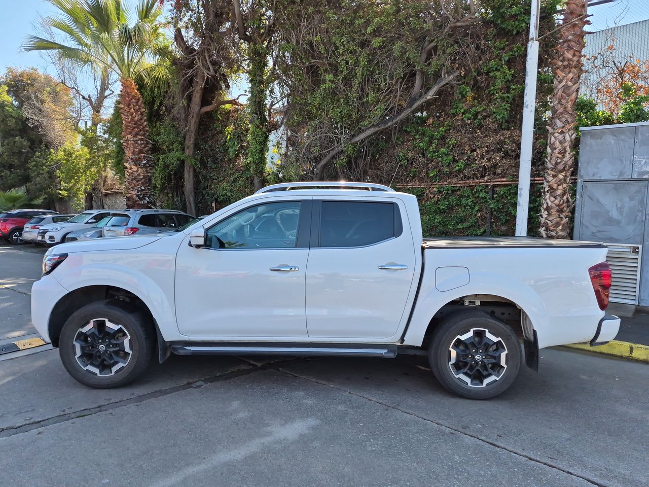 NISSAN NAVARA